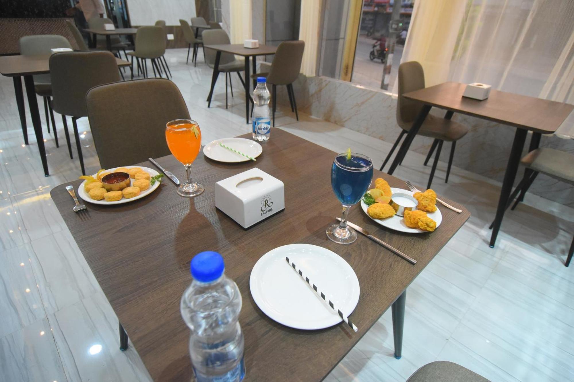 Hotel R Empire Revtree Davangere Exteriér fotografie