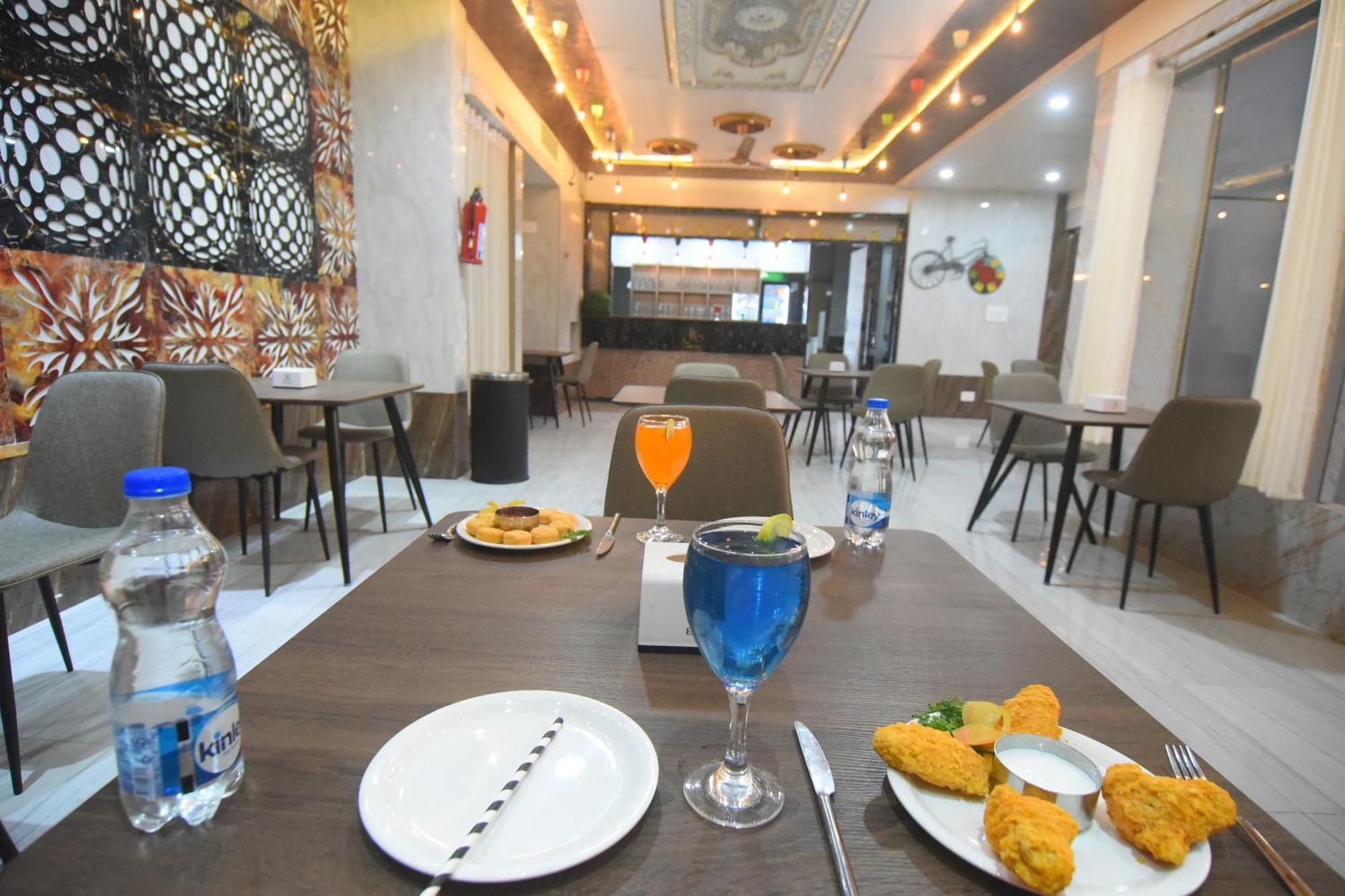 Hotel R Empire Revtree Davangere Exteriér fotografie