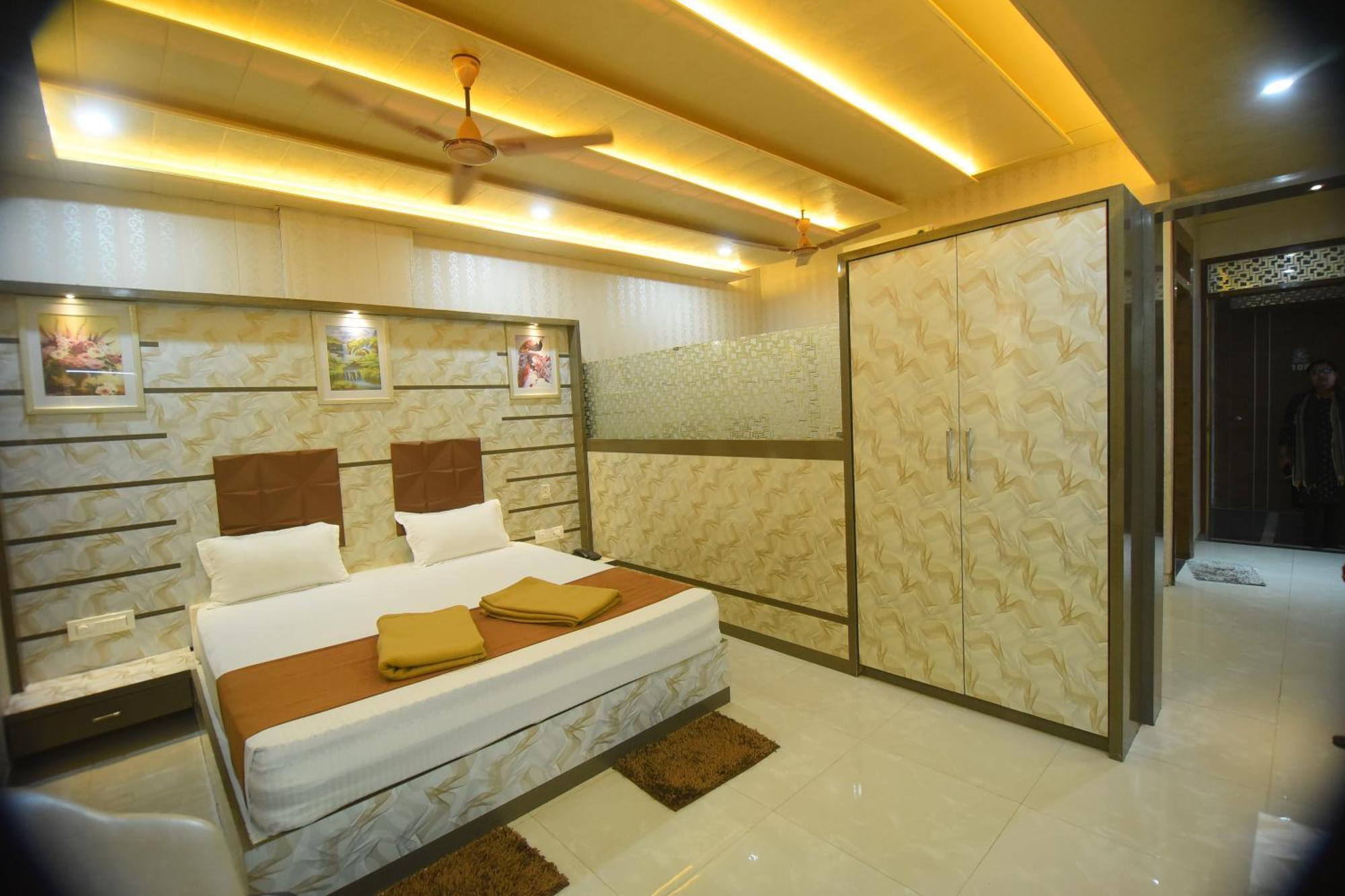 Hotel R Empire Revtree Davangere Exteriér fotografie