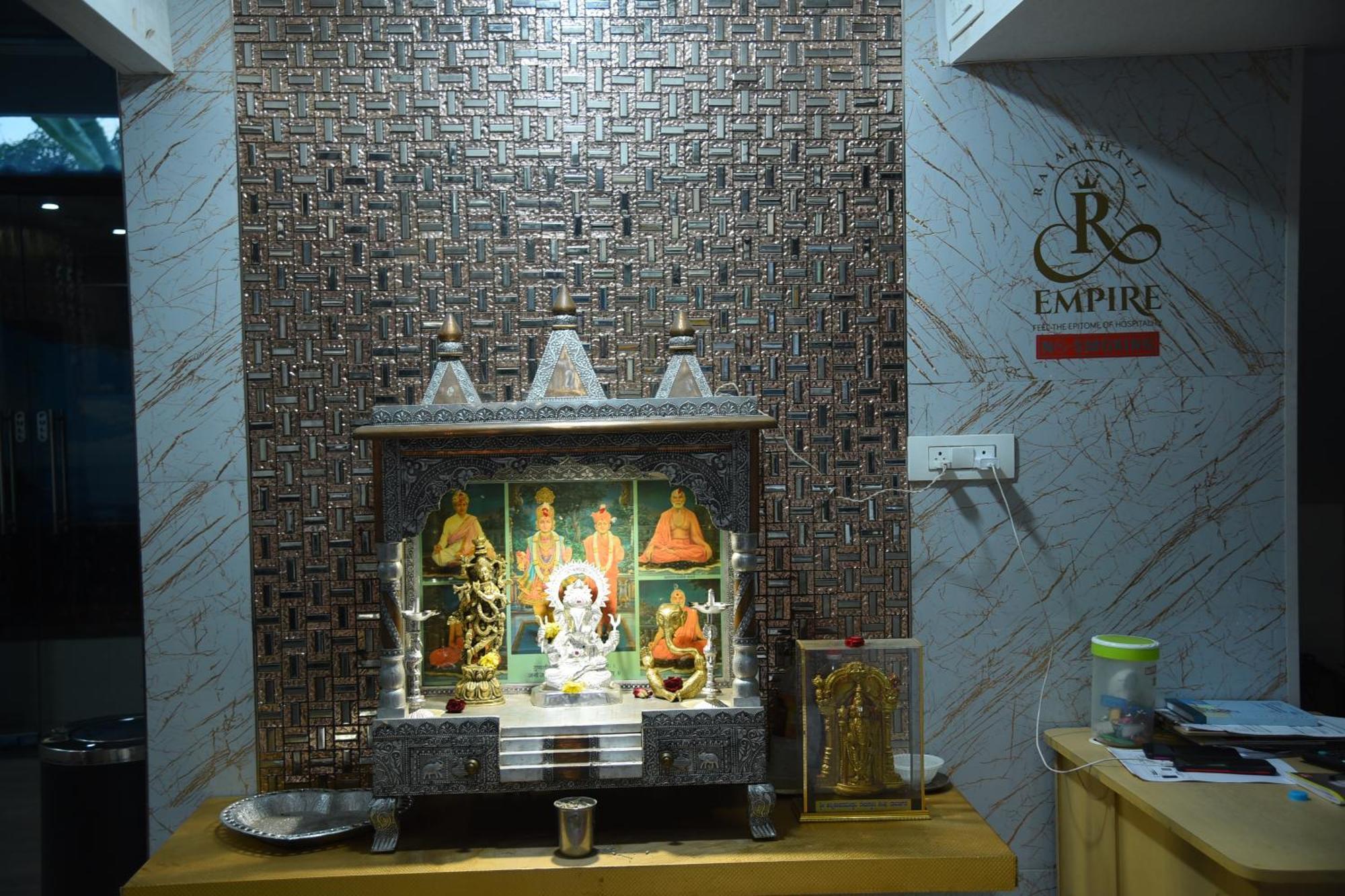 Hotel R Empire Revtree Davangere Exteriér fotografie